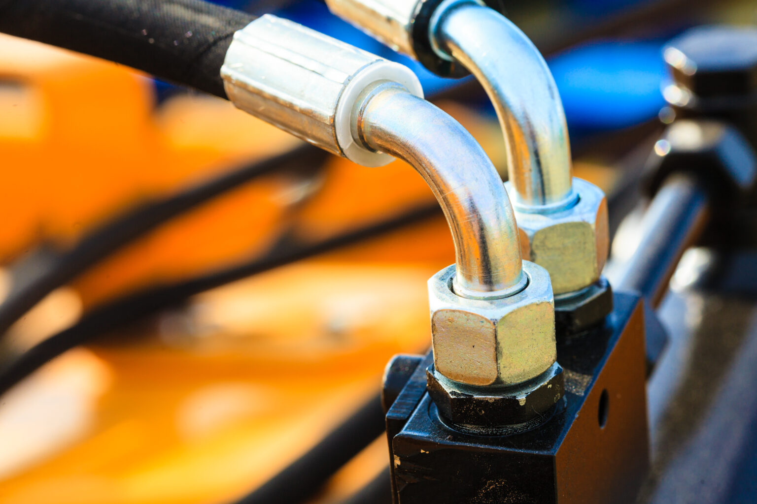 COMPARING HYDRAULICS AND PNEUMATICS STRENGTHS